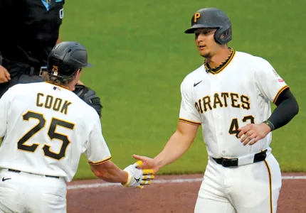 Worth the wait: Lengthy delay doesn’t hurt Bucs in victory